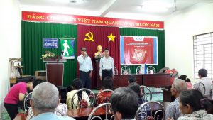 The gift-giving ceremony to the blind association of Long Khanh town