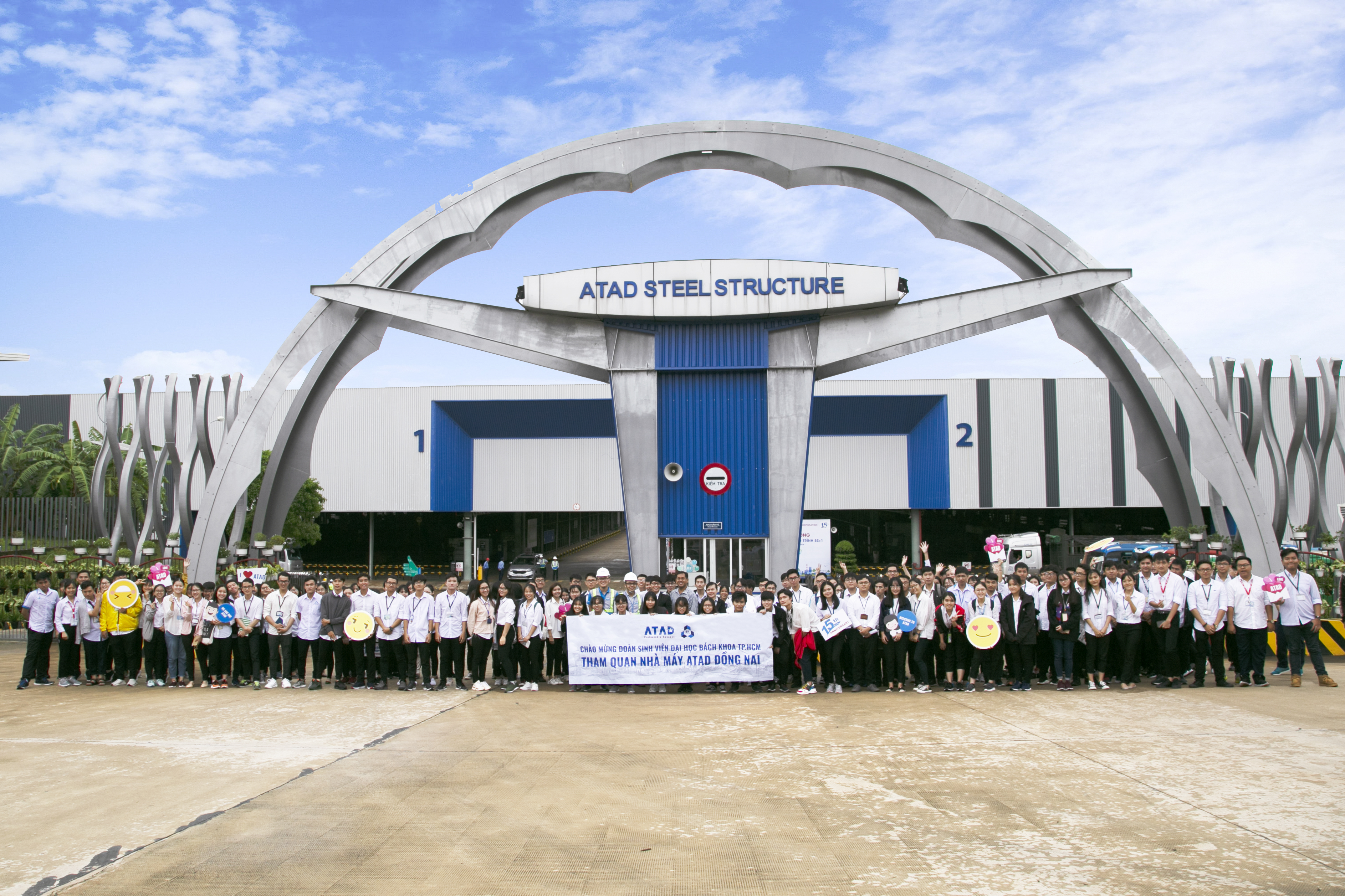 Sinh viên Đại học Bách Khoa tham quan nhà máy ATAD Đồng Nai