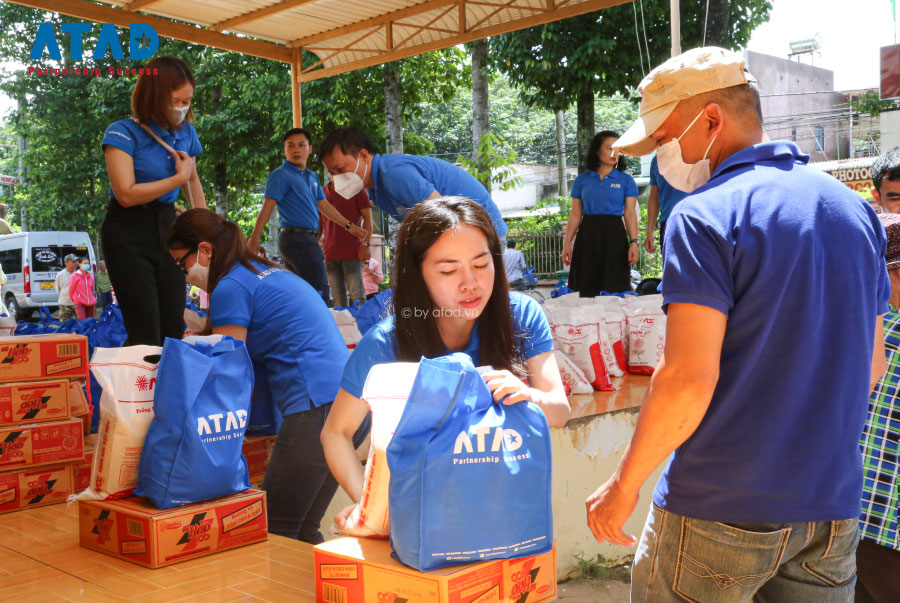 ATAD Presented Gifts For Children On International Children’s Day 1/6 & Necessities For Underprivileged Households Living In Song Nhan Village, Dong Nai Province 9