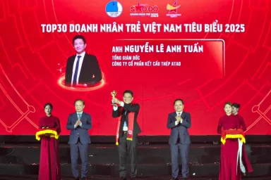ong-nguyen-le-anh-tuan-cong-ty-atad-nhan-giai-top-30-giai-thuong-sao-do