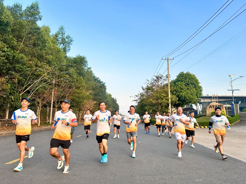 can-bo-nha-vien-atad-bat-dau-gia-chay-bo