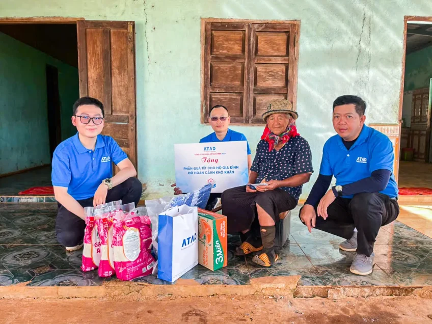 moi-phan-qua-mang-theo-su-se-chia-cua-atad-den-cac-gia-dinh