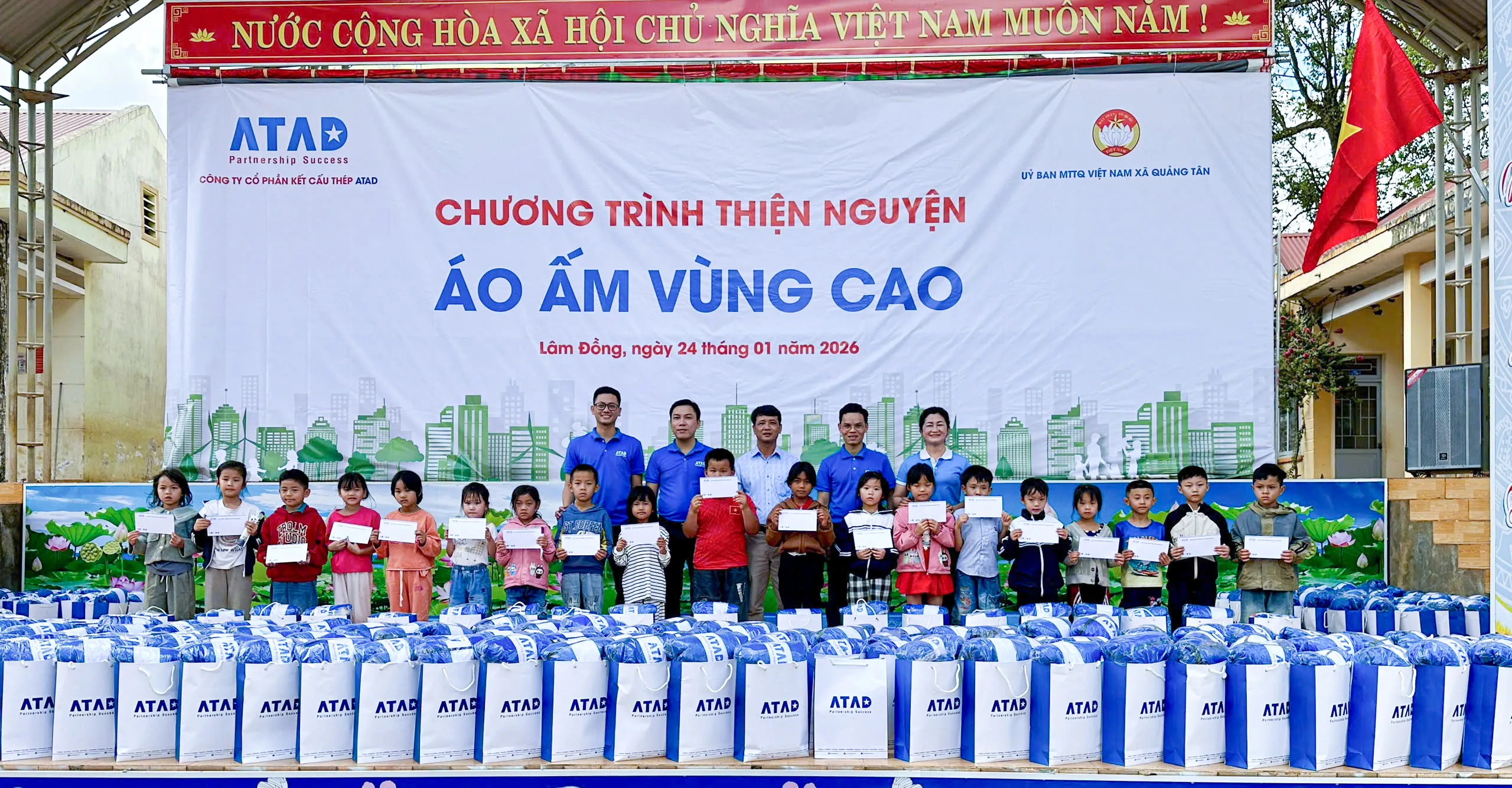 ATAD Lan Tỏa Yêu Thương Qua Chương Trình Thiện Nguyện “Áo Ấm Vùng Cao” Tại Lâm Đồng