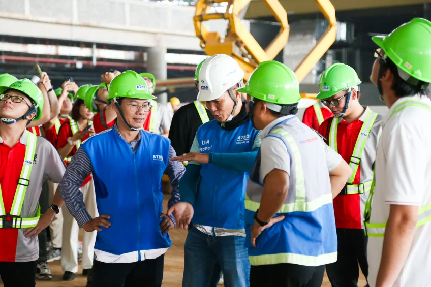 chuong-trinh-tham-quan-he-ket-cau-thep-tai-san-bay-long-thanh