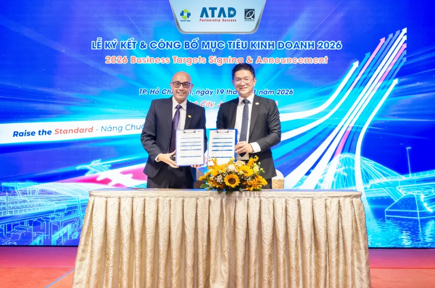 tong-giam-dong-ky-ket-cung-pho-tong-giam-doc-atad