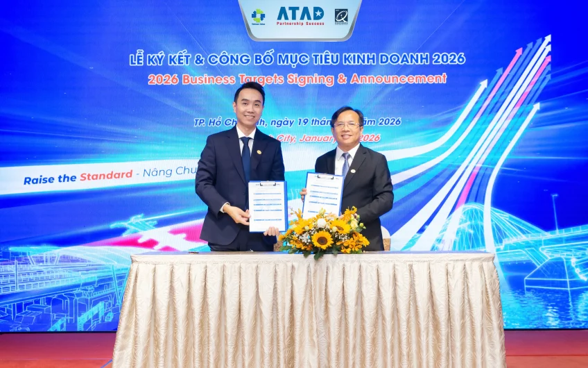 chu-tich-atad-ky-ket-kri-cung-pho-tong