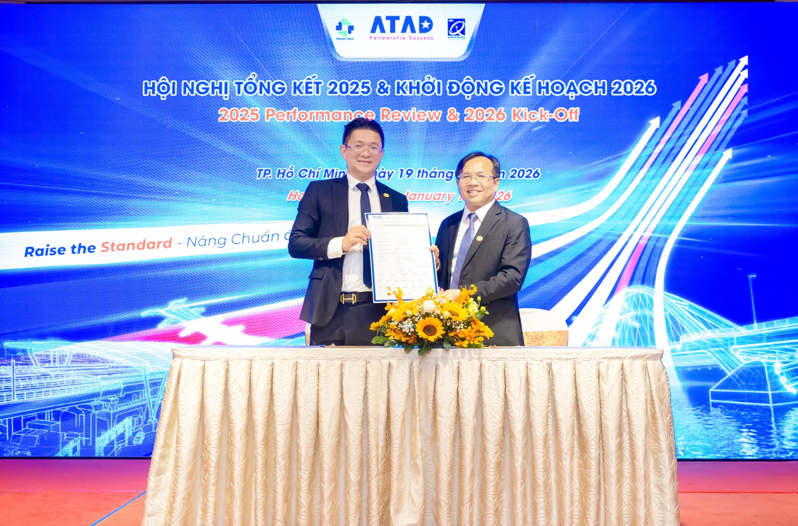 chu-tich-atad-va-tong-giam-doc-atad-cung-ky-ket