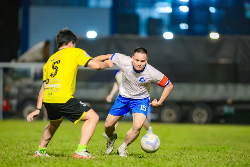 man-thi-dau-day-kich-tinh-cua- cau-thu-atad-va-truong-dai-hoc-bach-khoa