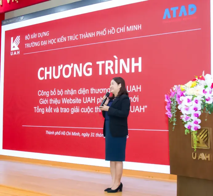 dai-dien-atad-bay-to-niem-tu-hao-doi-voi-sinh-vien-truong-uah