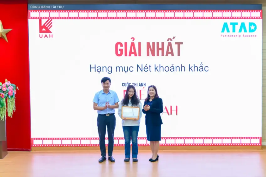 sinh-vien-uah-dat-giai-nhat