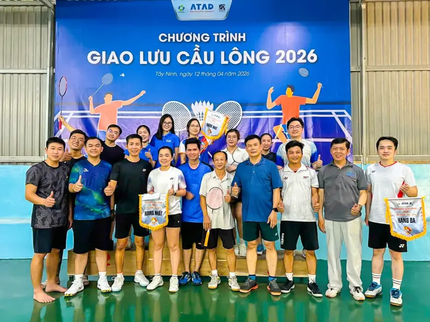 su-tham-gia-cua-ban-lanh-dao-atad-trong-giao-luu-cau-long