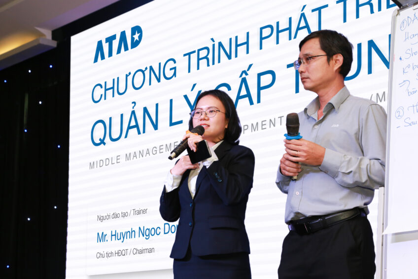dai-dien-cac-phong-ban-chia-se-kinh-nghiem-thuc-te